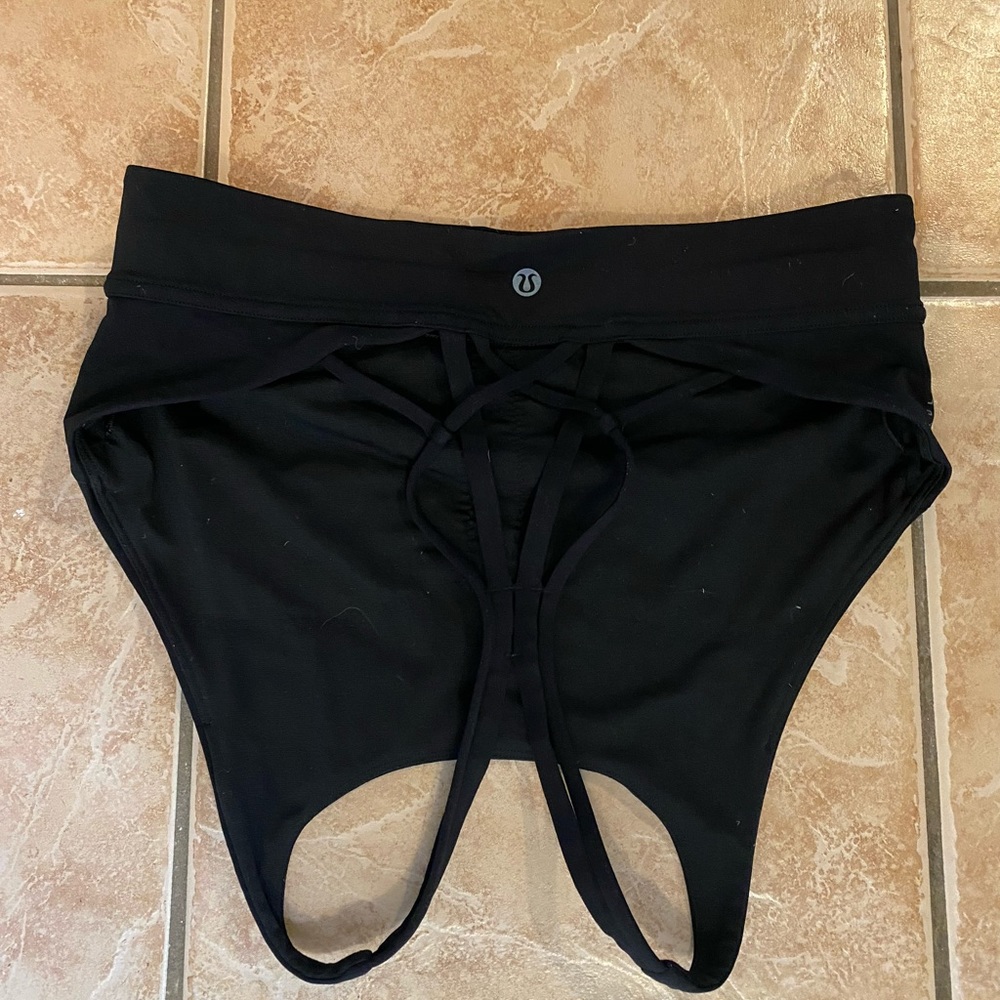 Lululemon / SoulCycle bra